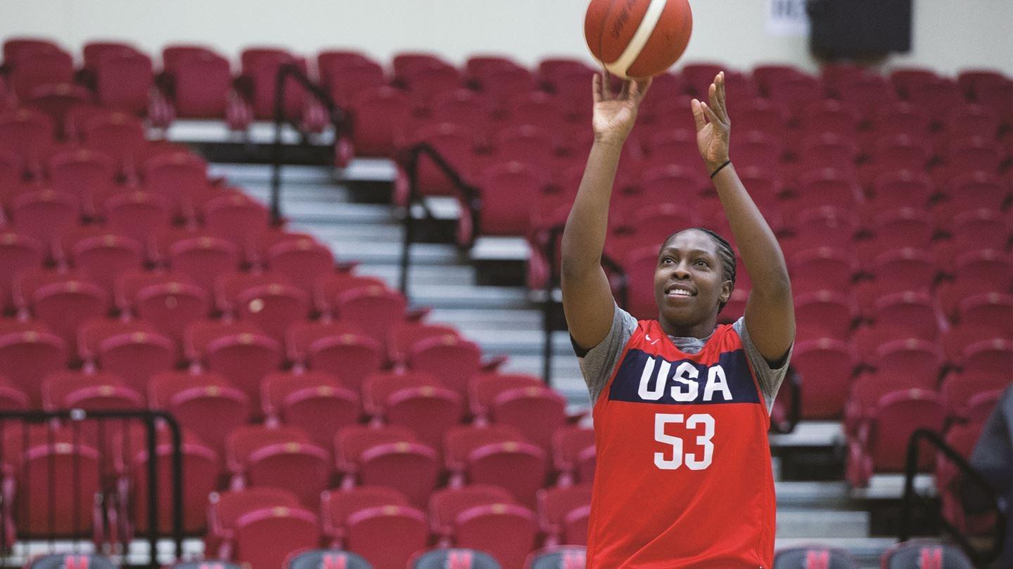 Former Duke great Chelsea Gray.